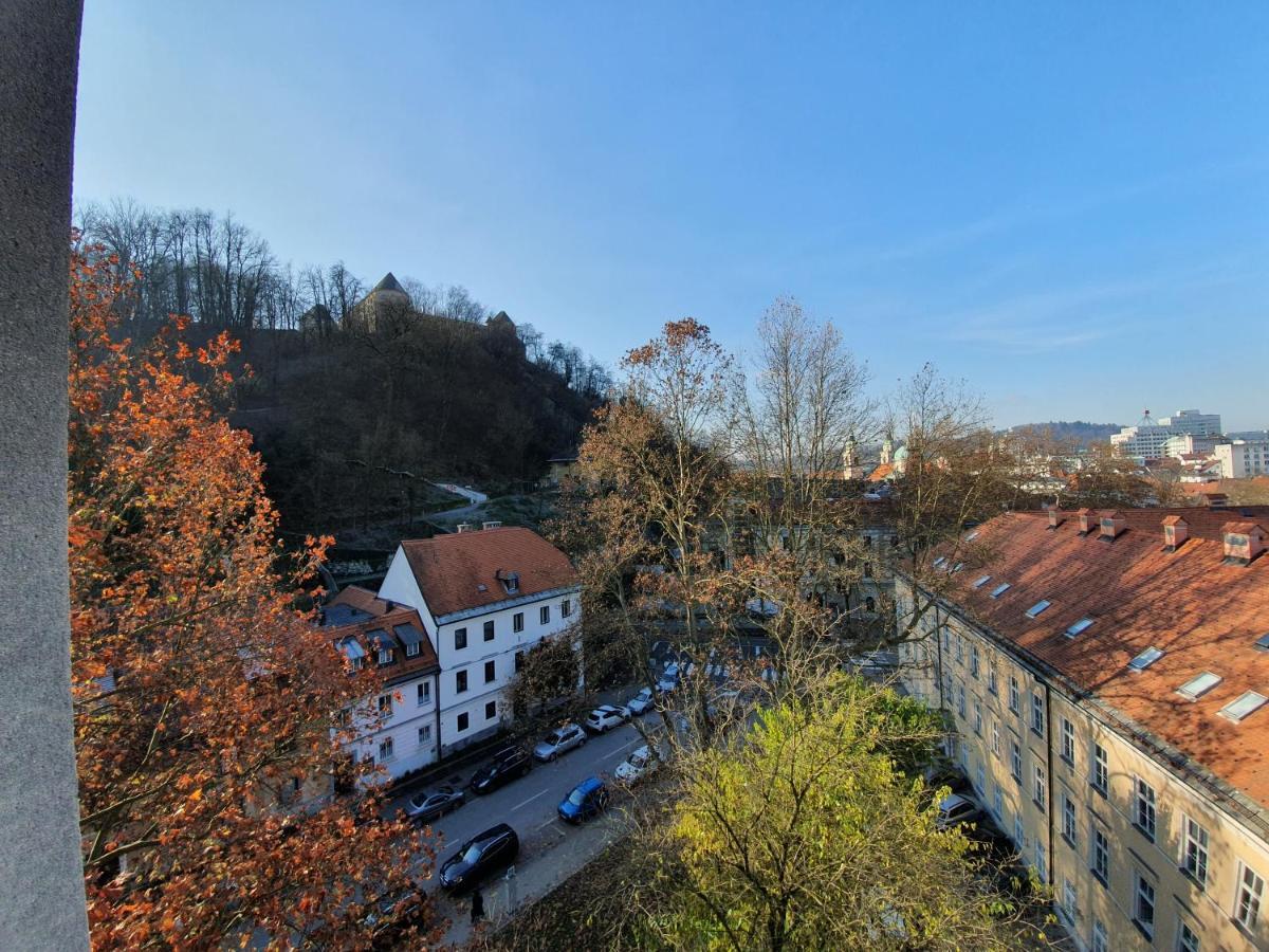 Bossa Nova Castle&Outstanding Home With Garage Ljubljana Exterior photo